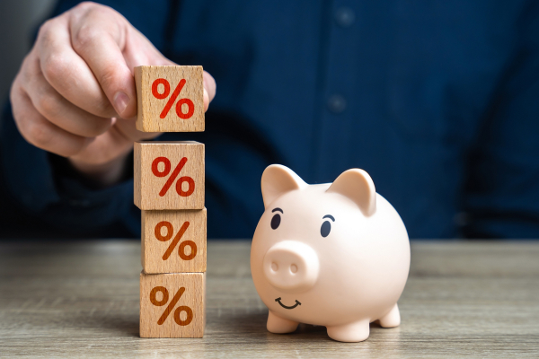 Вклады до 33% годовых: в чем подвох и можно ли на этом заработать
Вклады до 33% годовых: в чем подвох и можно ли на этом заработать